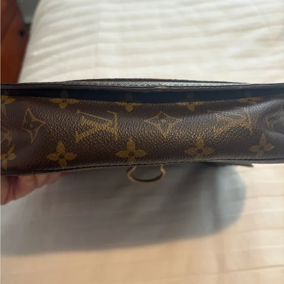 Vintage Louis Vuitton Monogram Saint Cloud GM. - Picture 5 of 16